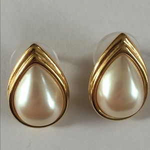 Vtg Monet Faux Pearl Earrings